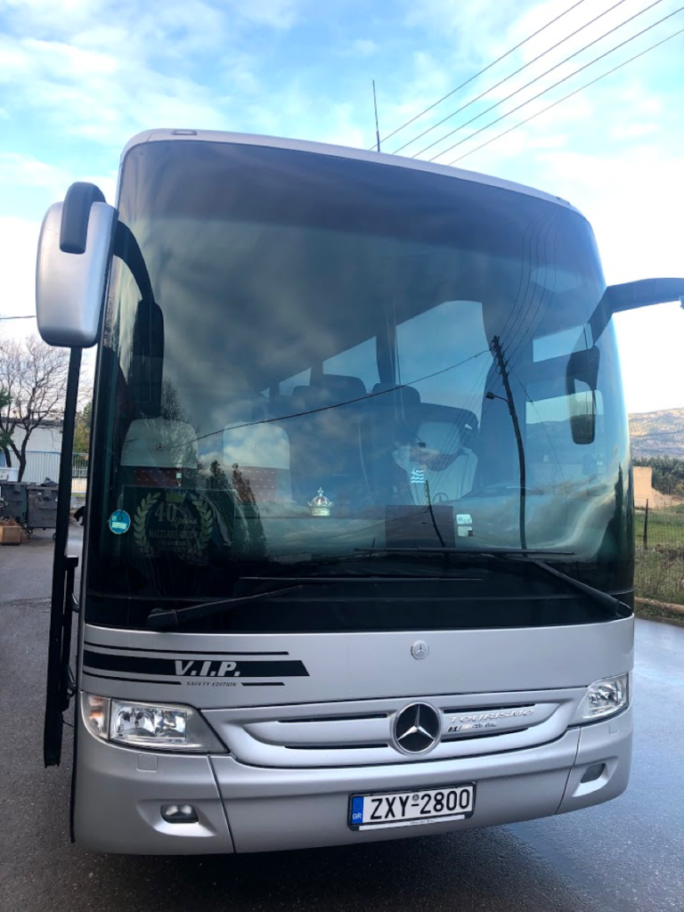 Πούλμαν Τουριστικών μεταφορών και μεταφοράς προσωπικού εταιρειών