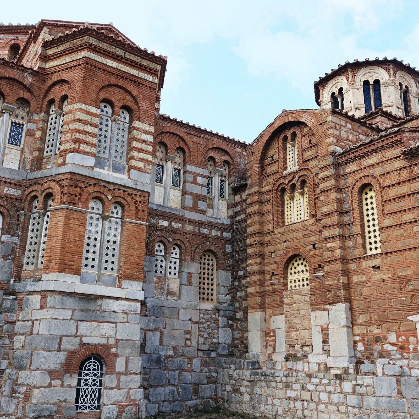 Ιερά Μονή Οσίου Λουκά