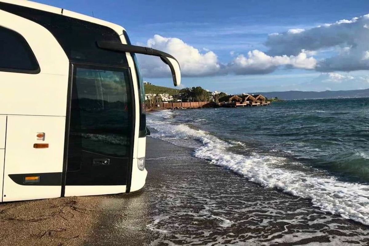 Θαλάσσια μπάνια με Πούλμαν καθημερινά με την Maltzaris Group